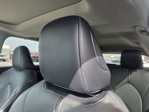 Used 2021 Toyota Highlander Limited image 23