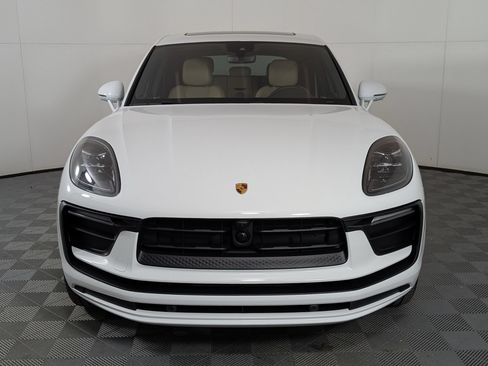 Used 2026 Porsche Macan AWD/4WD image 7