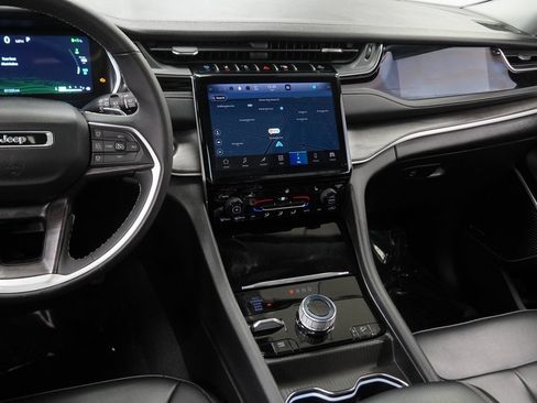 Used 2023 Jeep Grand Cherokee 4WD 4xe image 25