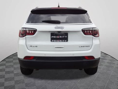 Used 2025 Jeep Compass Limited AWD/4WD image 3