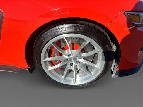 Used 2016 Ford Mustang Shelby GT350 w/ Technology Package image 16