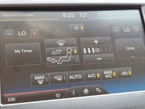 Used 2016 Ford Fusion SE FWD image 29
