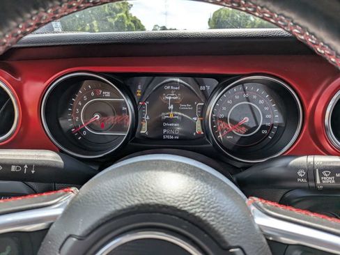 Used 2021 Jeep Wrangler Rubicon w/ Uconnect 4C Nav & Sound Group AWD/4WD image 20