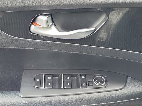 Used 2023 Kia Forte GT-Line w/ GT-Line Premium Package image 19