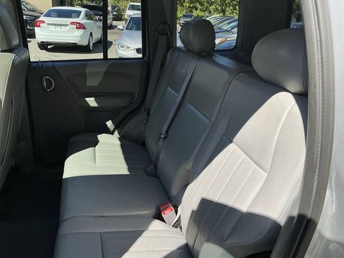 Used 2005 Jeep Liberty Limited AWD/4WD image 22