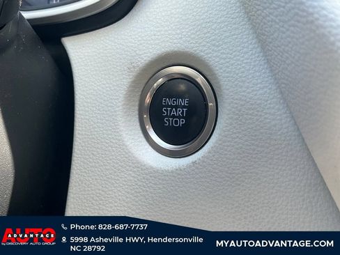 Used 2019 Toyota Corolla SE FWD image 12