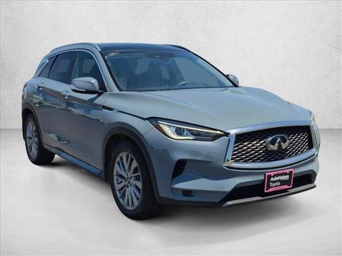 Used 2023 INFINITI QX50 Luxe FWD image 3