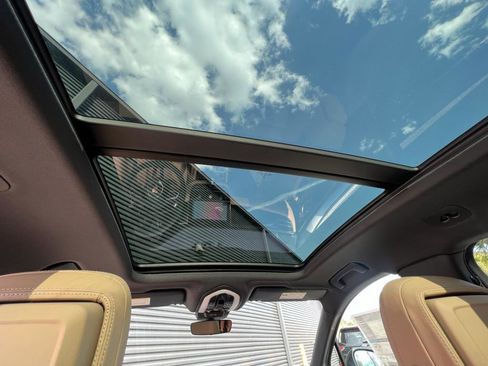 Certified 2025 Porsche Macan image 26