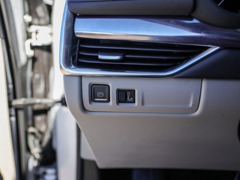 Used 2022 Cadillac XT4 Luxury image 15