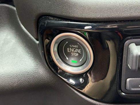 Used 2023 Chevrolet Silverado 1500 RST RWD image 6