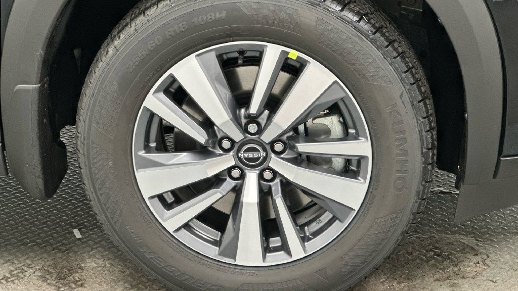 Certified 2024 Nissan Pathfinder SL w/ Black Appearance Package AWD/4WD image 23