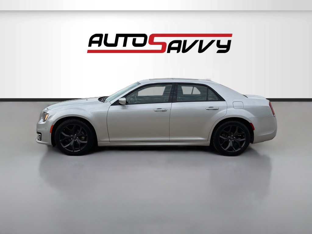 Used 2022 Chrysler 300 Touring L w/ Popular Equipment Group RWD image 4