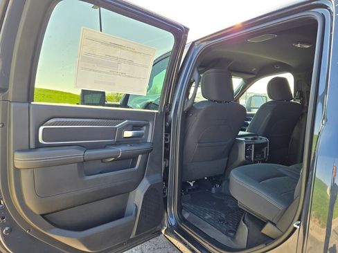 New 2026 RAM 2500 Big Horn AWD/4WD image 25