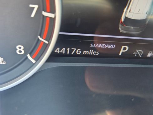 Used 2025 Nissan Rogue SV FWD image 26