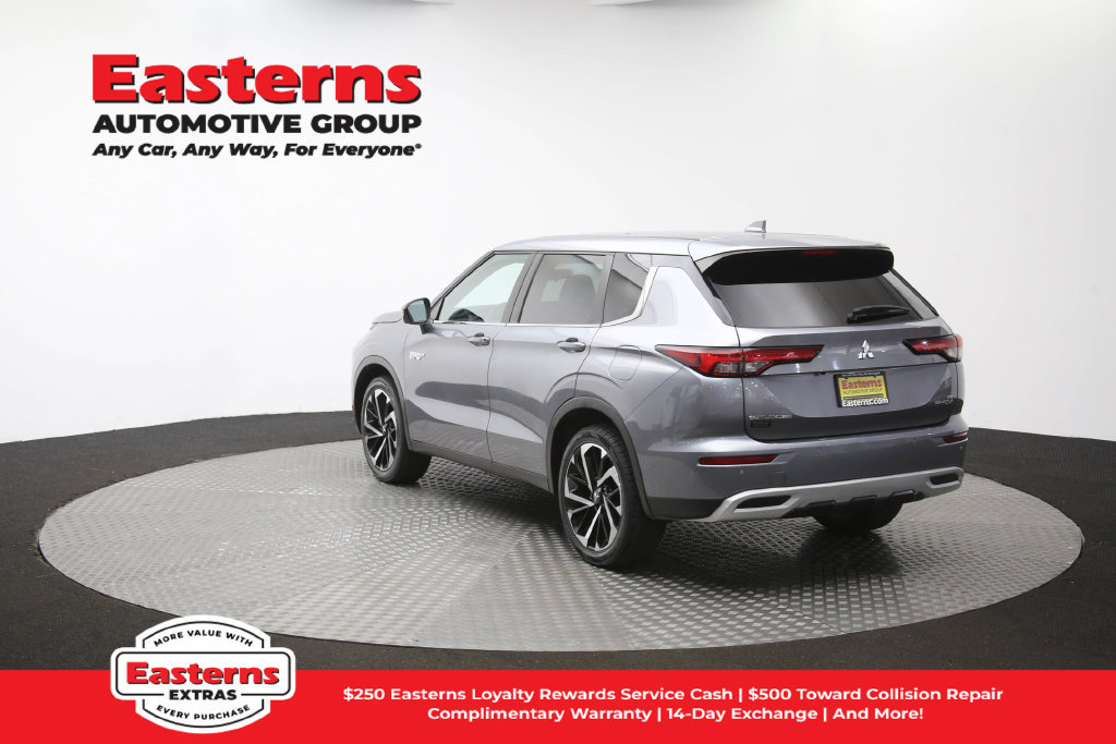Used 2023 Mitsubishi Outlander SE AWD/4WD image 66