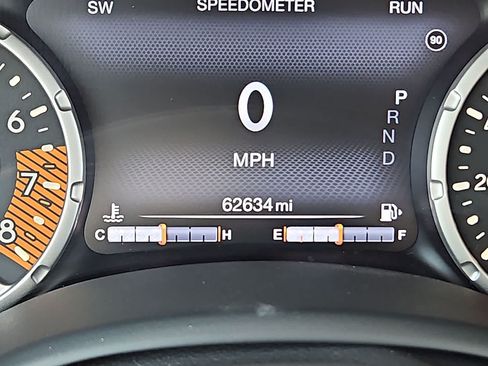 Used 2020 Jeep Renegade Trailhawk w/ Popular Equipment Group AWD/4WD image 18