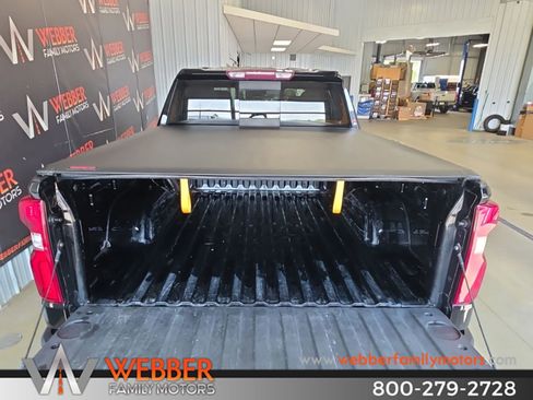 Used 2019 Chevrolet Silverado 1500 LT Trail Boss AWD/4WD image 10