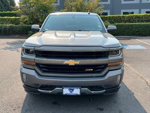 Used 2017 Chevrolet Silverado 1500 LT w/ All Star Edition AWD/4WD image 2