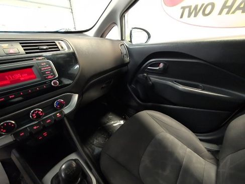 Used 2016 Kia Rio LX image 22