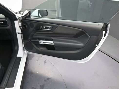 Used 2024 Ford Mustang Coupe image 11
