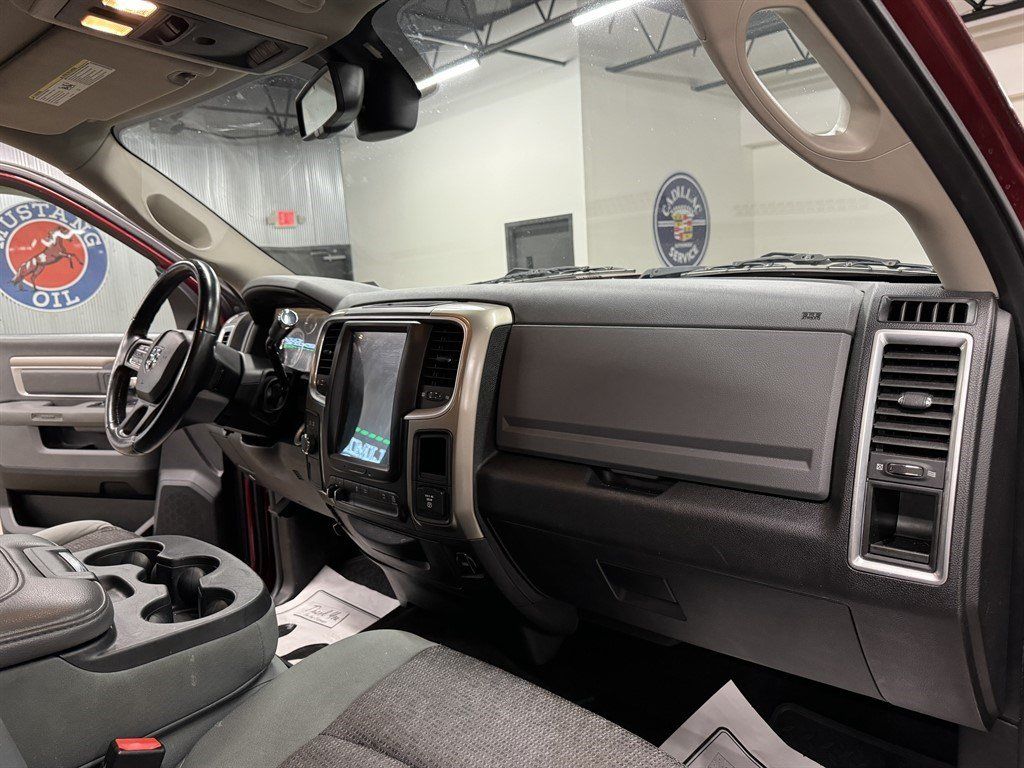 Used 2013 RAM 2500 SLT w/ Luxury Group AWD/4WD image 39
