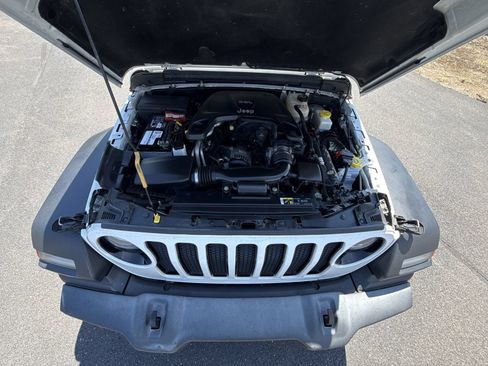 Used 2019 Jeep Wrangler Unlimited Sport AWD/4WD image 26