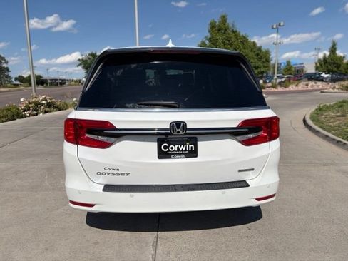 Used 2024 Honda Odyssey Touring image 4