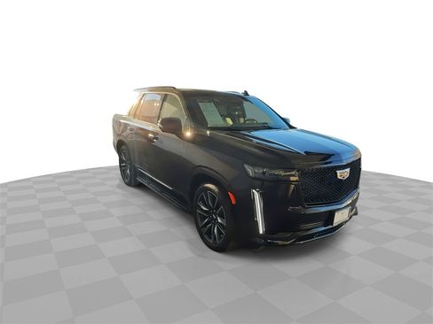 Certified 2023 Cadillac Escalade Sport Platinum image 2