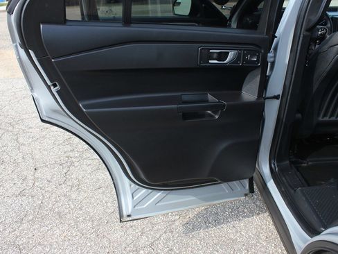 Used 2020 Ford Explorer 4WD Police Interceptor image 38