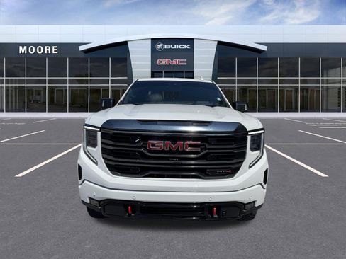Used 2024 GMC Sierra 1500 AT4 w/ Technology Package AWD/4WD image 3