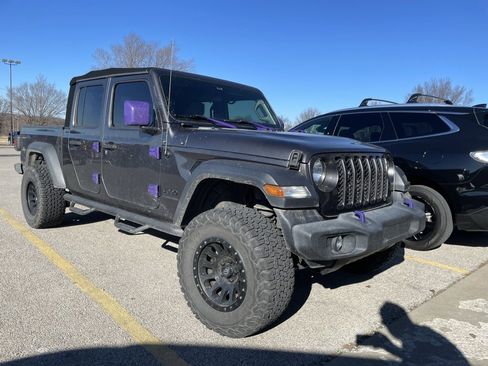 Used 2020 Jeep Gladiator Sport w/ Quick Order Package 24S image 2