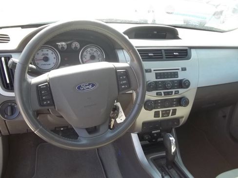 Used 2009 Ford Focus SES image 10