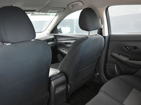 Used 2024 Nissan Sentra SV image 19