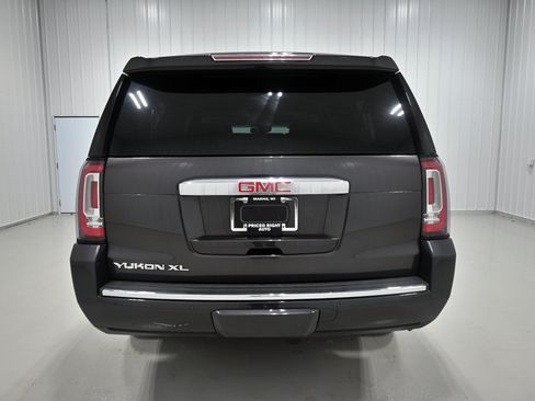 Used 2018 GMC Yukon XL Denali w/ Open Road Package AWD/4WD image 37