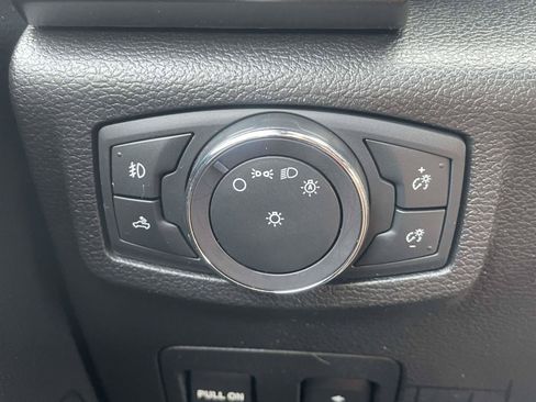 Used 2018 Ford F150 XLT w/ Equipment Group 302A Luxury AWD/4WD image 25