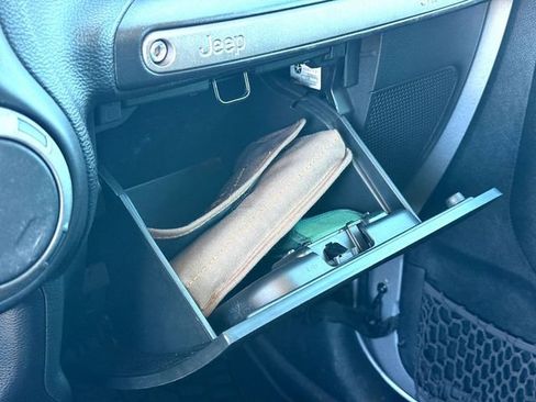 Used 2016 Jeep Wrangler Sport image 25