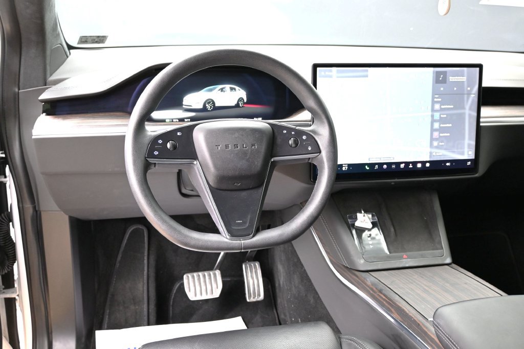 Used 2024 Tesla Model X AWD/4WD image 34