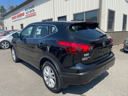 Used 2019 Nissan Rogue Sport S w/ Appearance Package image 6