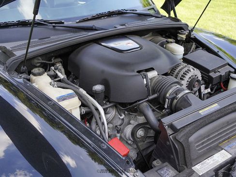 Used 2005 Chevrolet SSR w/ Preferred Equipment Group RWD image 24