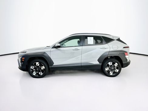 Used 2025 Hyundai Kona SEL AWD/4WD image 4