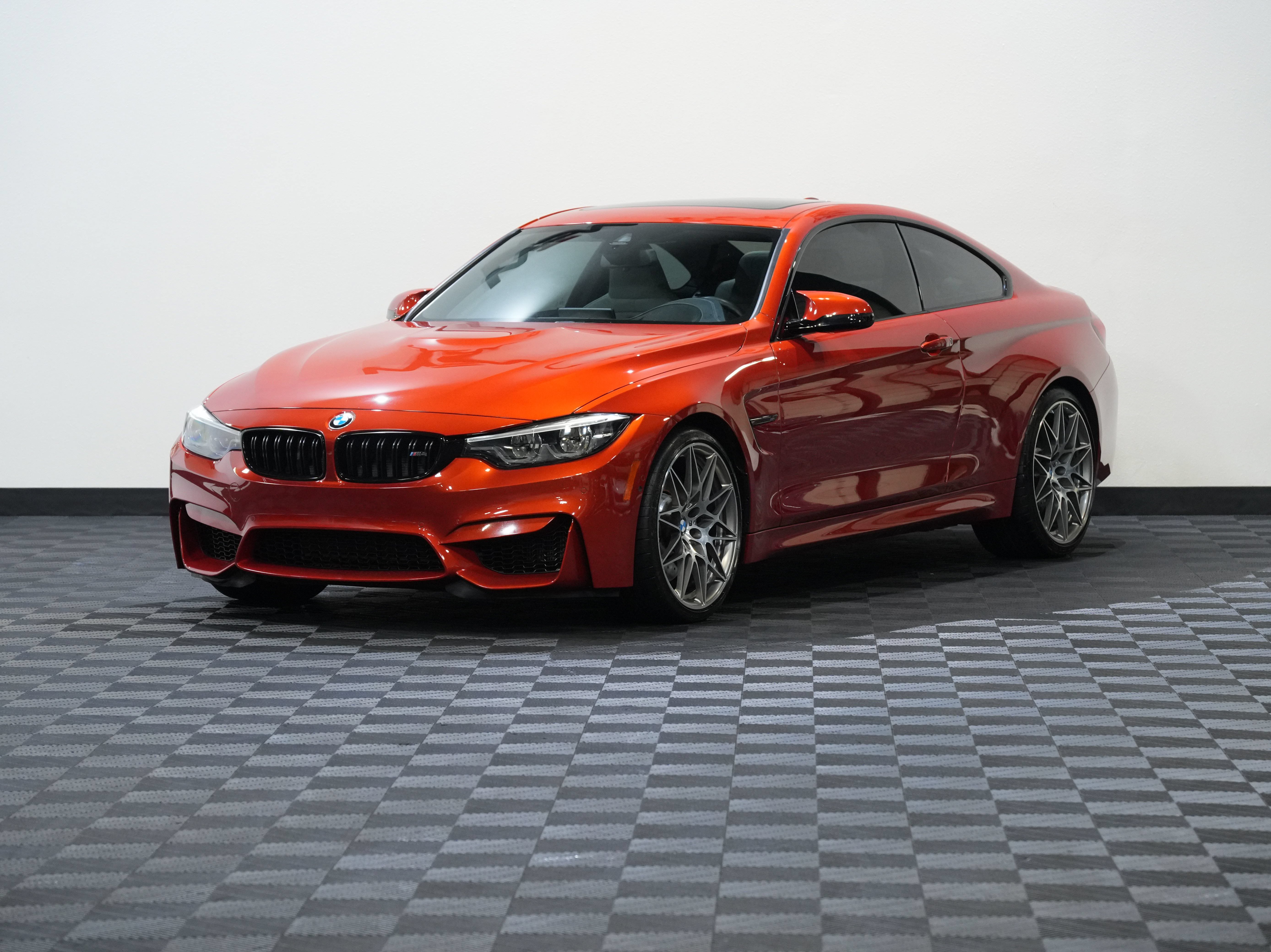 Used 2020 BMW M4 Coupe w/ Competition Package RWD image 3