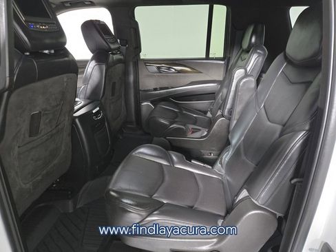 Used 2018 Cadillac Escalade ESV Platinum image 13