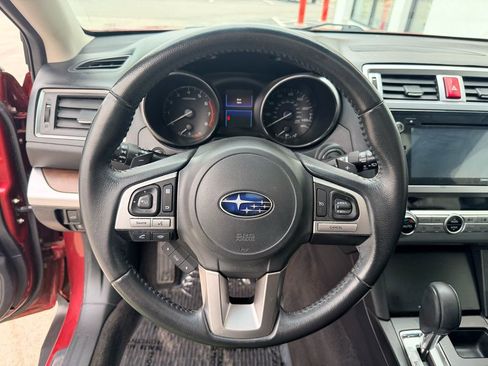 Used 2017 Subaru Outback 2.5i Limited image 17