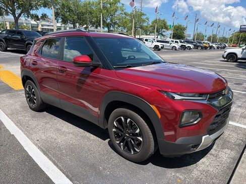 Used 2023 Chevrolet TrailBlazer LT w/ Convenience Package image 11