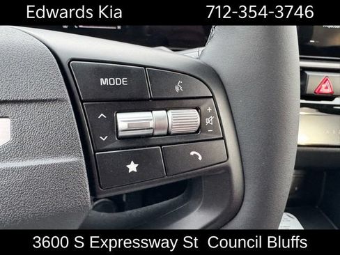 New 2026 Kia Sportage EX w/ EX Panorama Roof Package FWD image 22