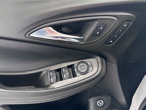 Certified 2022 Buick Encore GX Essence w/ Experience Buick Package image 25