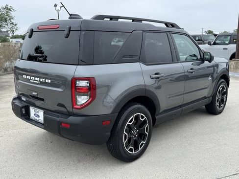 Used 2025 Ford Bronco Sport Outer Banks w/ Outer Banks Tech Package+ AWD/4WD image 8