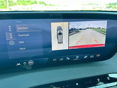 New 2026 Buick Enclave Sport Touring w/ Power Package FWD image 17