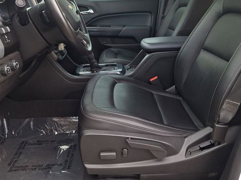 Used 2020 Chevrolet Colorado Z71 image 11