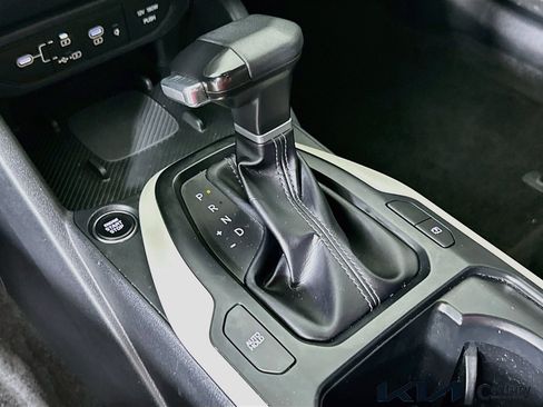Certified 2025 Kia K4 GT-Line FWD image 17
